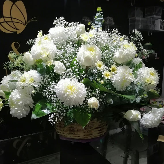Canasta de crisantemos